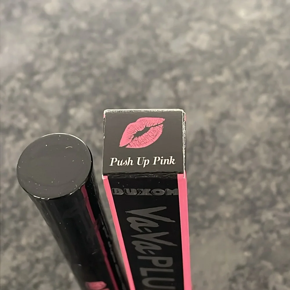 Buxom Va Va Plump Shiny Liquid Lipstick in Push up Pink plumps, shines = pretty!
